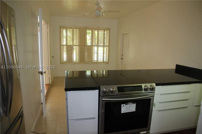 2 bedroom SingleFamilyResidence at 335 Candia Ave, Coconut Grove Sec 1-Coral, Coral Gables — photo 5