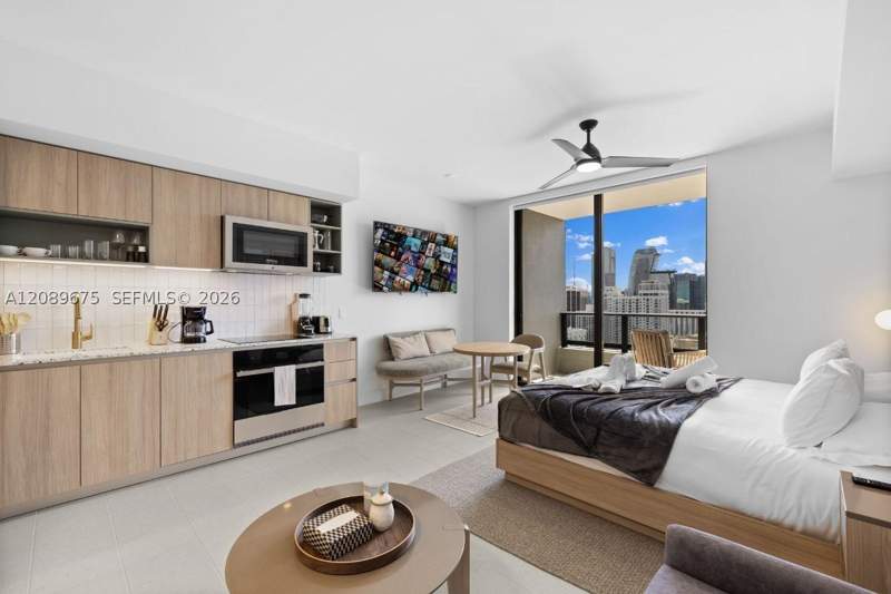 0 bedroom Condominium at 159 NE 6th St 3206, Gale Residences, Miami — photo 5