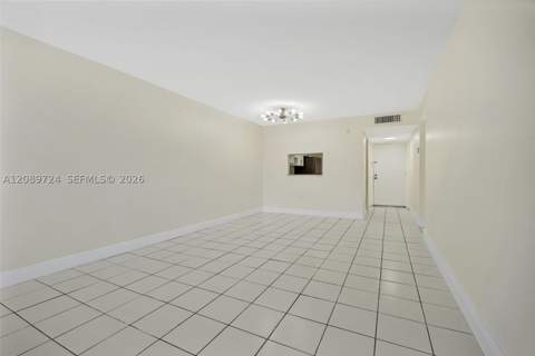 10525 SW 112th Ave 113, Miami FL - photo 11 of 29