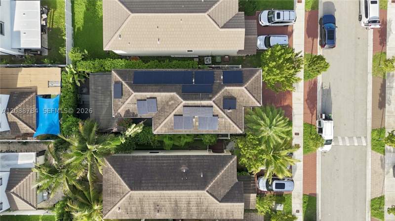 3 bedroom SingleFamilyResidence at 3440 W 110th St, Aquabella North, Hialeah — photo 4
