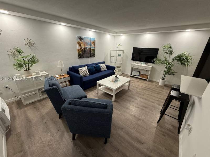 1 bedroom Condominium at 7904 West Dr 616, Bayshore Yacht & Tennis C, North Bay Village — photo 5