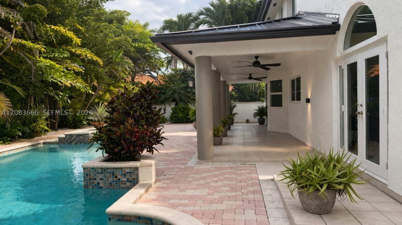 5 bedroom SingleFamilyResidence at 6811 SW 89th Ct, Kirk Acreage, Miami — photo 3