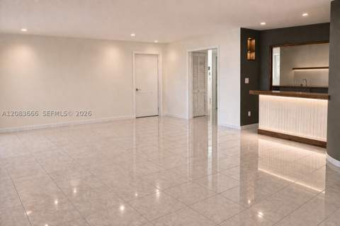 6811 SW 89th Ct, Miami FL - photo 7 of 14