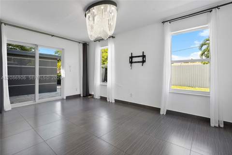 2505 NE 214th St, Aventura FL - photo 19 of 26