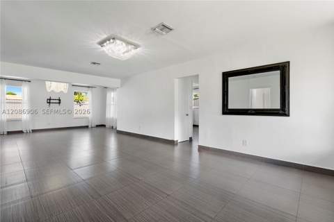 2505 NE 214th St, Aventura FL - photo 22 of 26