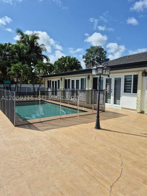19431 SW 133rd Ave, Miami FL - photo 9 of 28