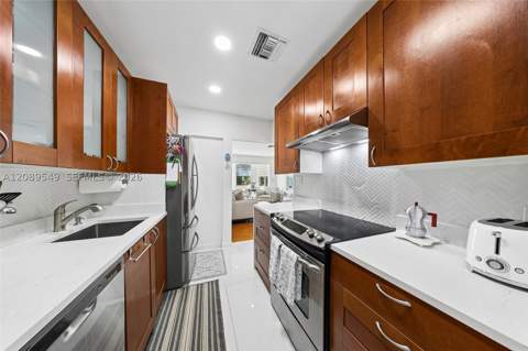 47 Fonseca Ave, Coral Gables FL - photo 8 of 19