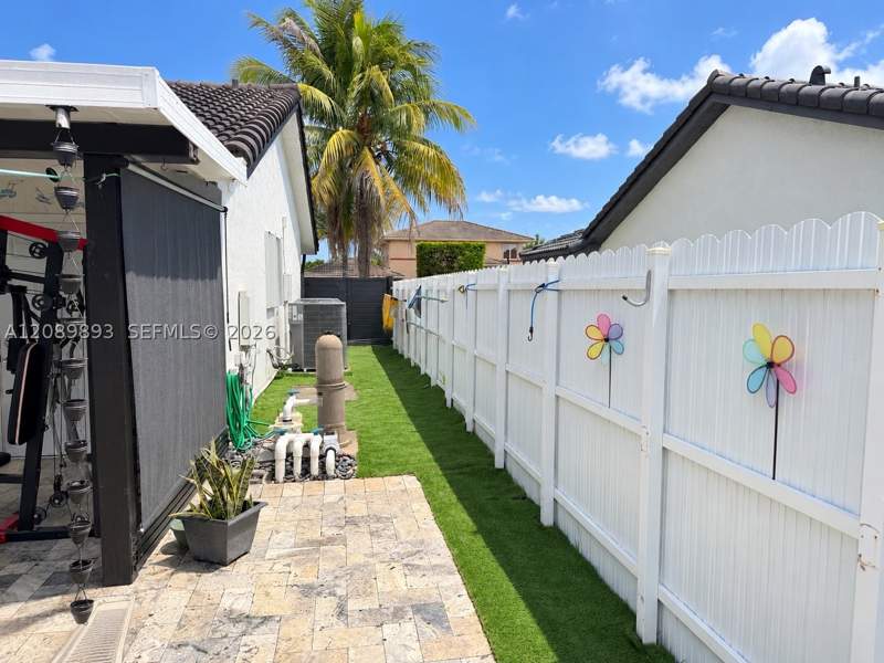 4 bedroom SingleFamilyResidence at 20743 SW 128 Ct, Med South, Miami — photo 5