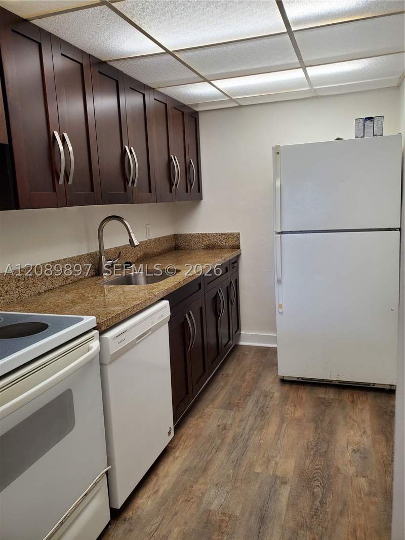 1 bedroom Condominium at 1230 NE 139th St 409, Dixie Gardens Condo, North Miami — photo 2