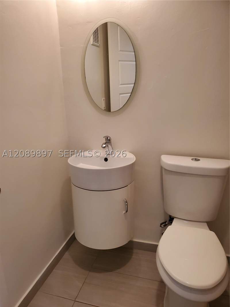 1 bedroom Condominium at 1230 NE 139th St 409, Dixie Gardens Condo, North Miami — photo 4