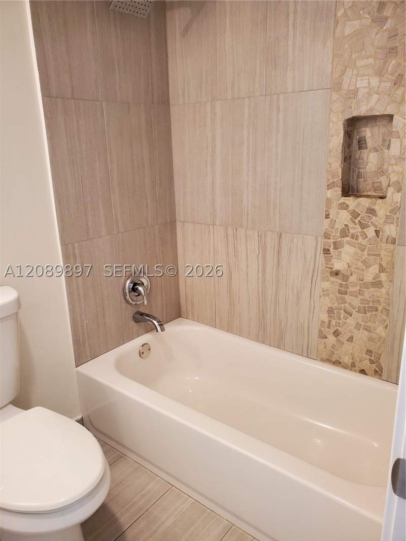 1 bedroom Condominium at 1230 NE 139th St 409, Dixie Gardens Condo, North Miami — photo 5