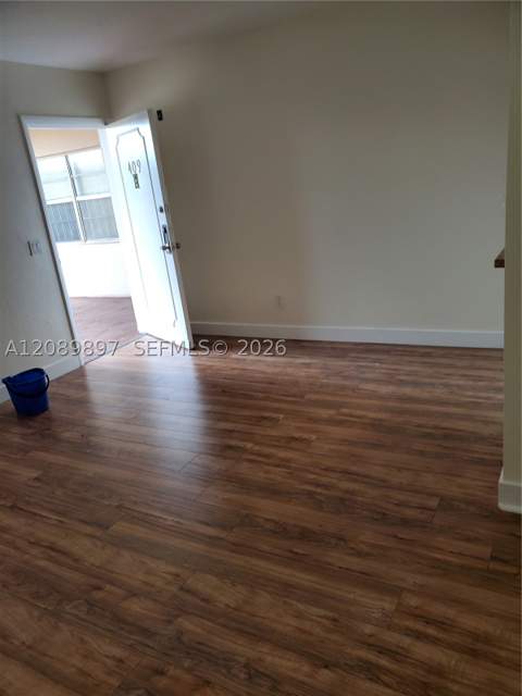 1230 NE 139th St 409, North Miami FL - photo 7 of 7
