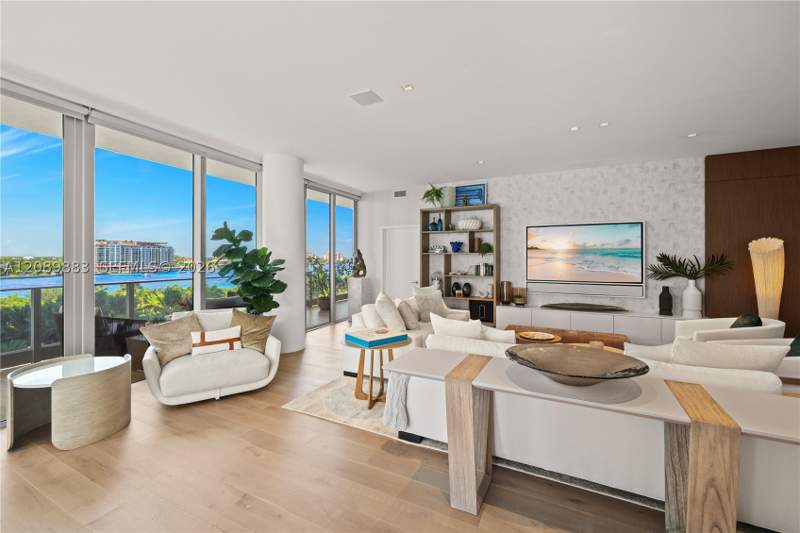 3 bedroom Condominium at 801 S Pointe Dr Ph 2, Marea Condo, Miami Beach — photo 4