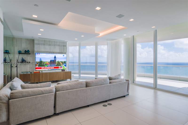 4 bedroom Condominium at 16047 Collins Ave 3204, Turnberry Ocean Colony So, Sunny Isles Beach — photo 2