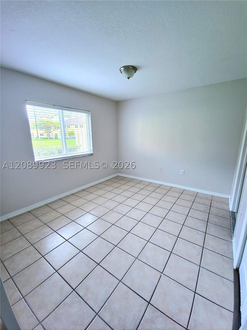2 bedroom Condominium at 3398 NE 9th Dr 102, Monterey At Malibu Bay Co, Homestead — photo 5