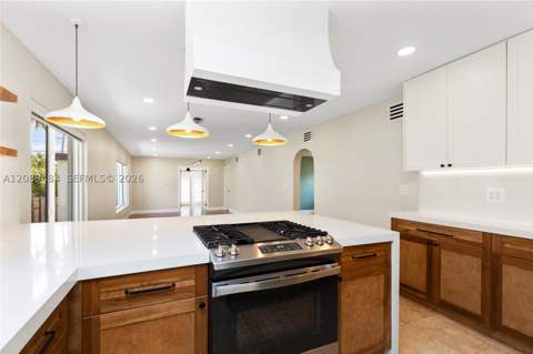 8934 Hawthorne Ave, Surfside FL - photo 20 of 53