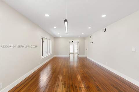 8934 Hawthorne Ave, Surfside FL - photo 22 of 53
