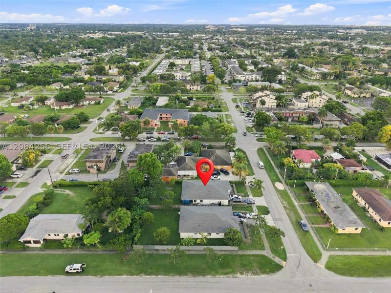 4 bedroom SingleFamilyResidence at 87 NE 12th St, Avocado Park, Homestead — photo 3