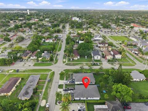 87 NE 12th St, Homestead FL - photo 7 of 10