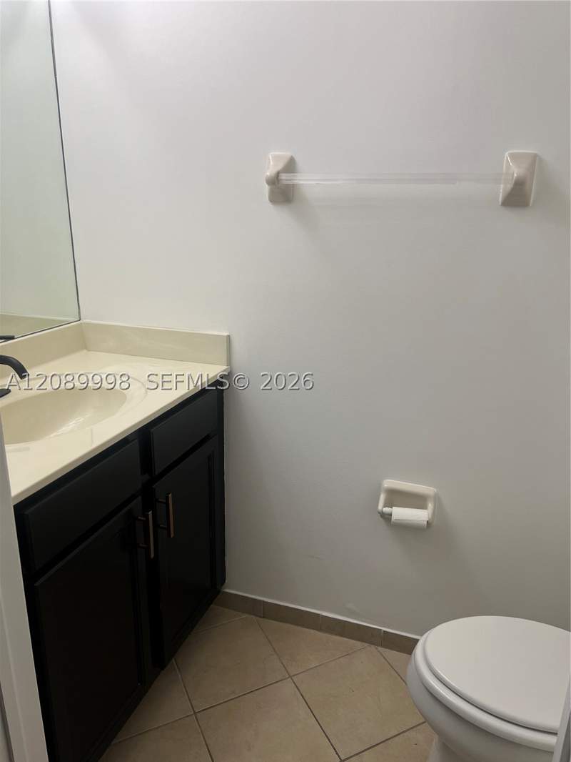 2 bedroom Townhouse at 3208 SE 5th Ct, Martinique At Oasis Repla, Homestead — photo 5