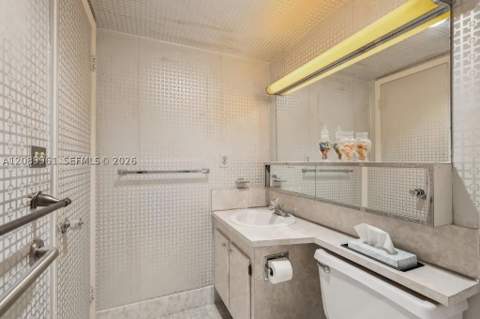 2150 Sans Souci Blvd C402, North Miami FL - photo 21 of 44