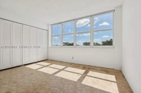 2150 Sans Souci Blvd C402, North Miami FL - photo 24 of 44