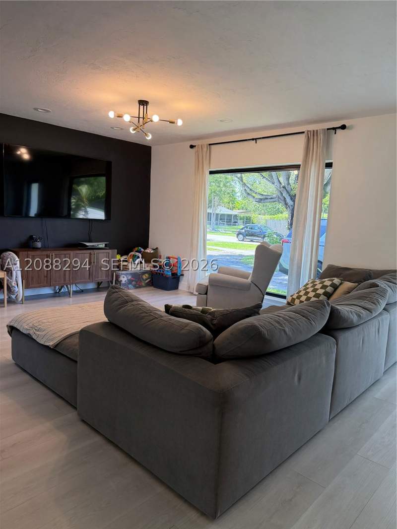 3 bedroom SingleFamilyResidence at 18101 SW 92nd Ave, Bel Aire Sec 17, Palmetto Bay — photo 5