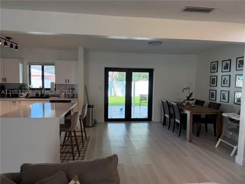 18101 SW 92nd Ave, Palmetto Bay FL - photo 6 of 16