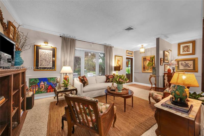 4 bedroom SingleFamilyResidence at 1530 Garcia Ave, Coral Gables Country Club, Coral Gables — photo 4