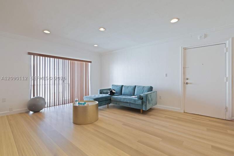 2 bedroom Condominium at 10816 N Kendall Dr R16, Spanish Trace Condo, Miami — photo 2