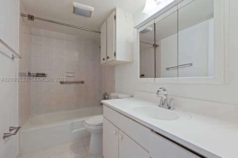 10816 N Kendall Dr R16, Miami FL - photo 7 of 13