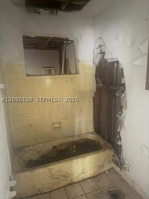 18410 NW 42nd Ave, Miami Gardens FL - photo 11 of 31