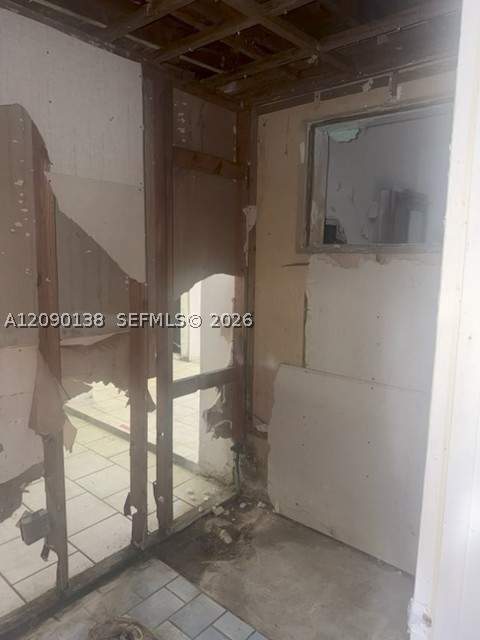 18410 NW 42nd Ave, Miami Gardens FL - photo 13 of 31