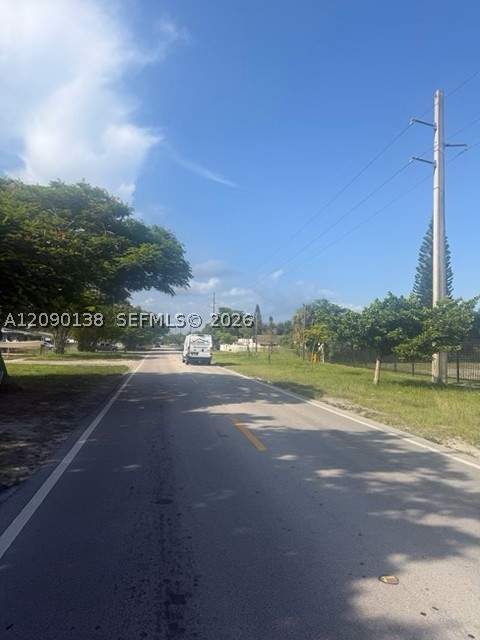 18410 NW 42nd Ave, Miami Gardens FL - photo 8 of 31