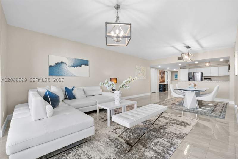 3 bedroom Condominium at 14951 Royal Oaks Ln 701, The Oaks I Condo, North Miami — photo 3