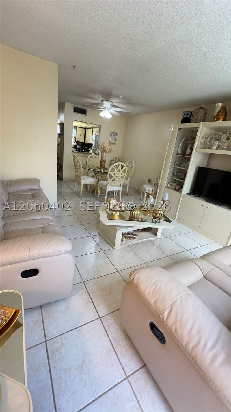 1 bedroom Condominium at 30 NW 87th Ave C219, Park East Condo, Miami — photo 3