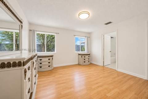 16525 SW 97th Ter, Miami FL - photo 10 of 15