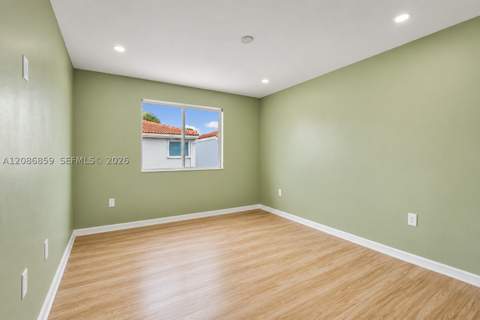 16525 SW 97th Ter, Miami FL - photo 12 of 15