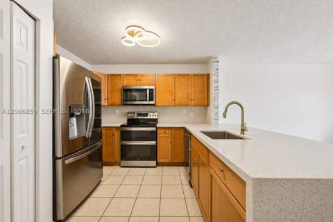 16525 SW 97th Ter, Miami FL - photo 6 of 15