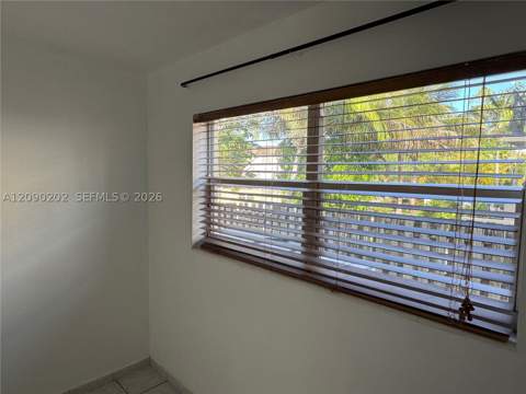 1765 Venice Ln 4E, North Miami FL - photo 18 of 43