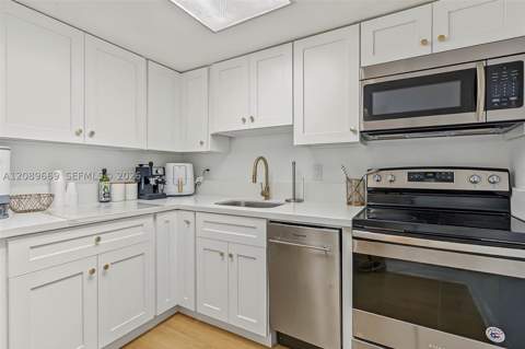 8307 SW 142nd Ave E311, Miami FL - photo 8 of 31