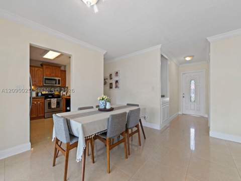 8530 NW 179th St, Hialeah FL - photo 12 of 17