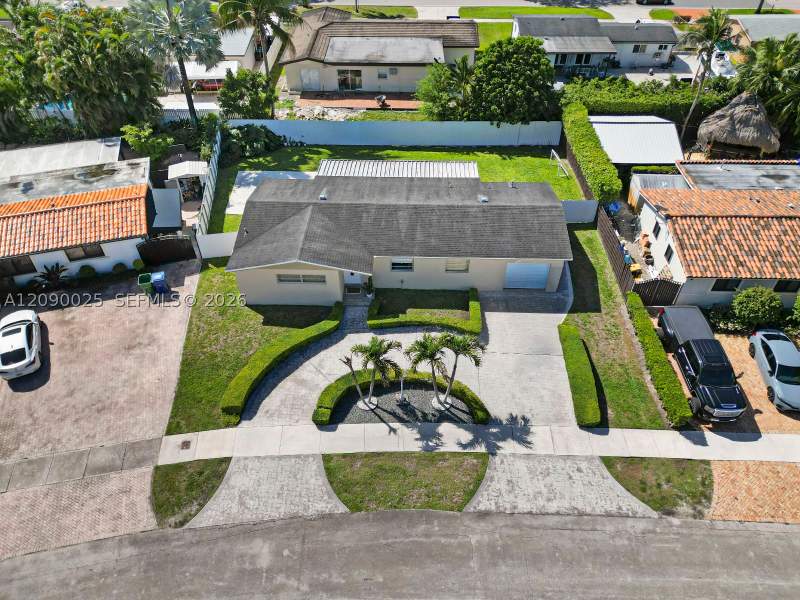 3 bedroom SingleFamilyResidence at 8530 NW 179th St, Palm Springs North Sec S, Hialeah — photo 2