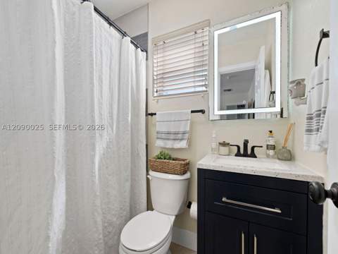 8530 NW 179th St, Hialeah FL - photo 7 of 17