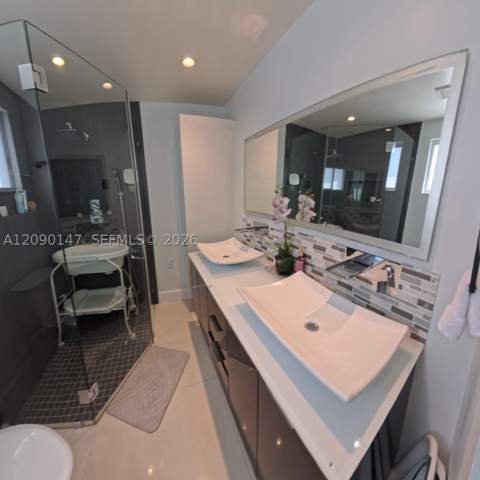 228 NW 58th Ct, Miami FL - photo 13 of 33