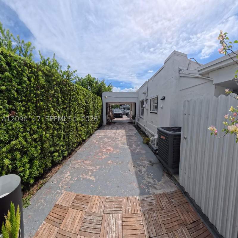 5 bedroom SingleFamilyResidence at 228 NW 58th Ct, W Flagler Pk, Miami — photo 5