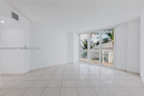 16485 Collins Ave 338, Sunny Isles Beach FL - photo 6 of 33