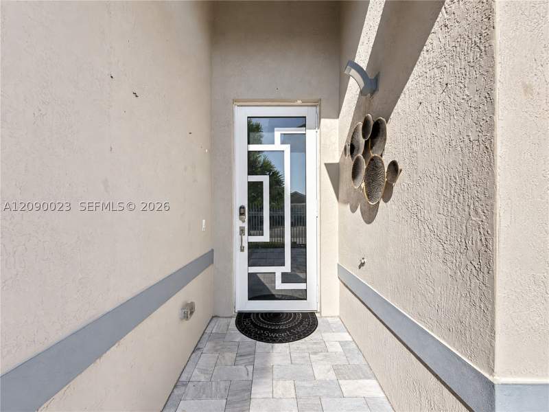 3 bedroom SingleFamilyResidence at 27904 SW 133rd Path, A.H. At Turnpike South Fi, Homestead — photo 5