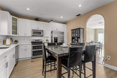 10840 SW 153rd Ct, Miami FL - photo 9 of 34