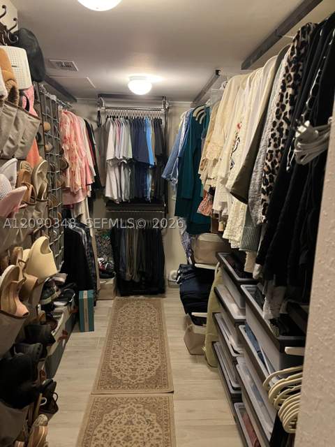 19505 E Lake Dr, Hialeah FL - photo 12 of 18